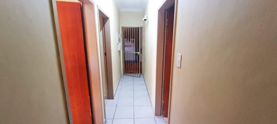 7 Bedroom Property for Sale in Ifafi North West